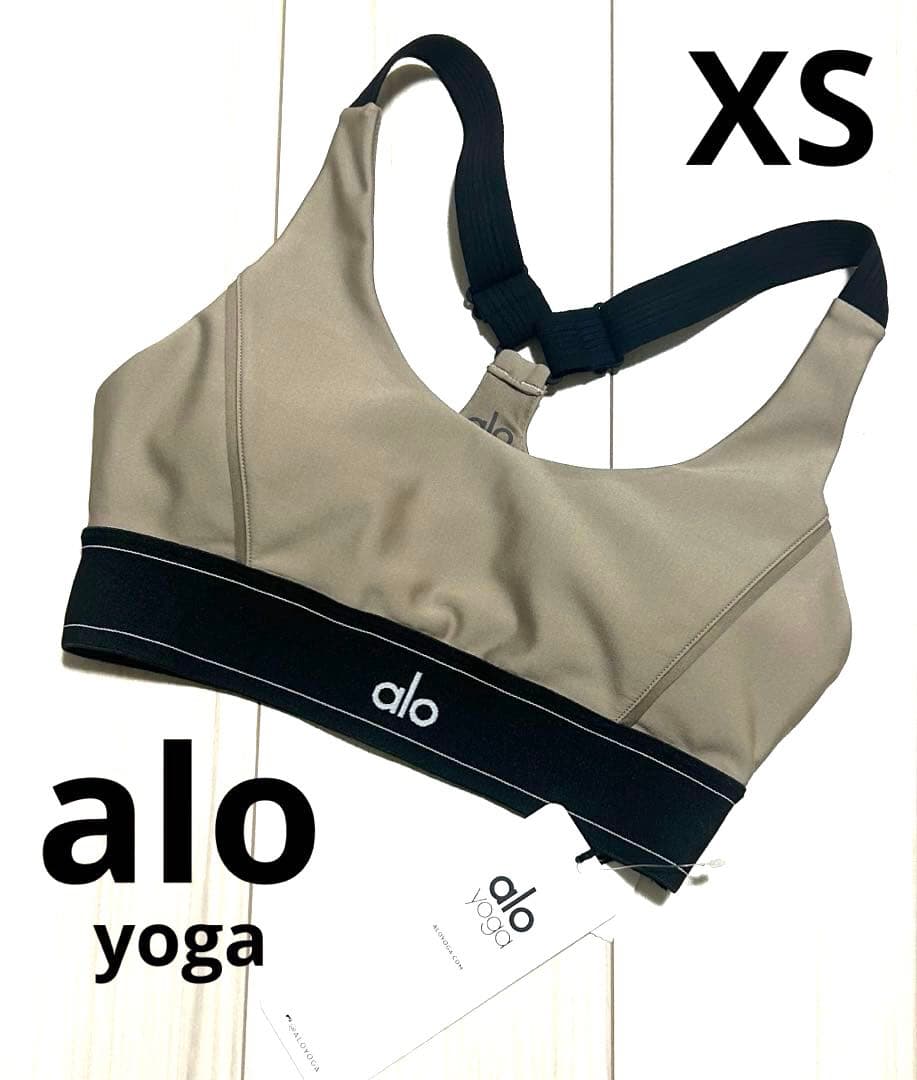 【新品未使用】alo yogaトップス　スポーツブラ XS