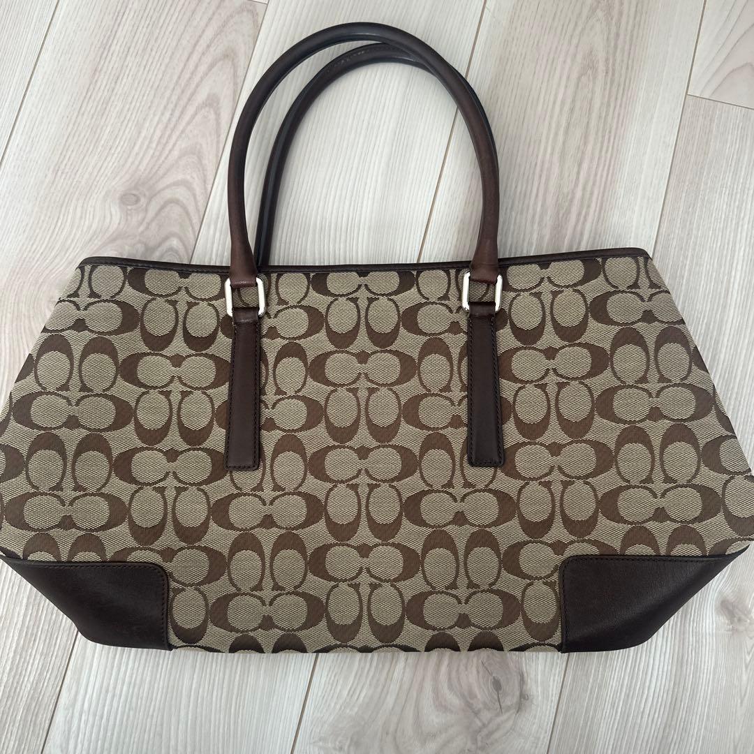 COACH ハンドバッグ （COACHの袋付き）