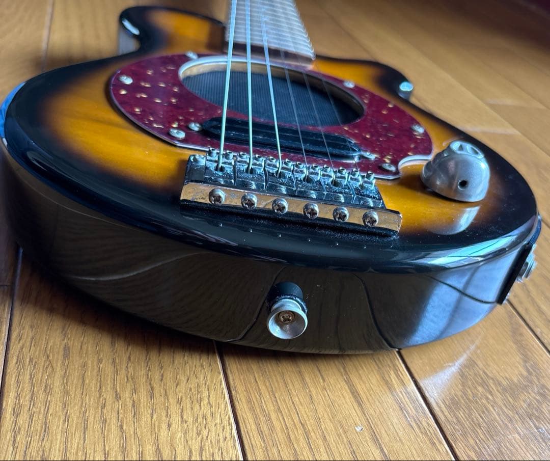 アンプ内蔵ギター　PGG-200タイプ　ロゴ無し