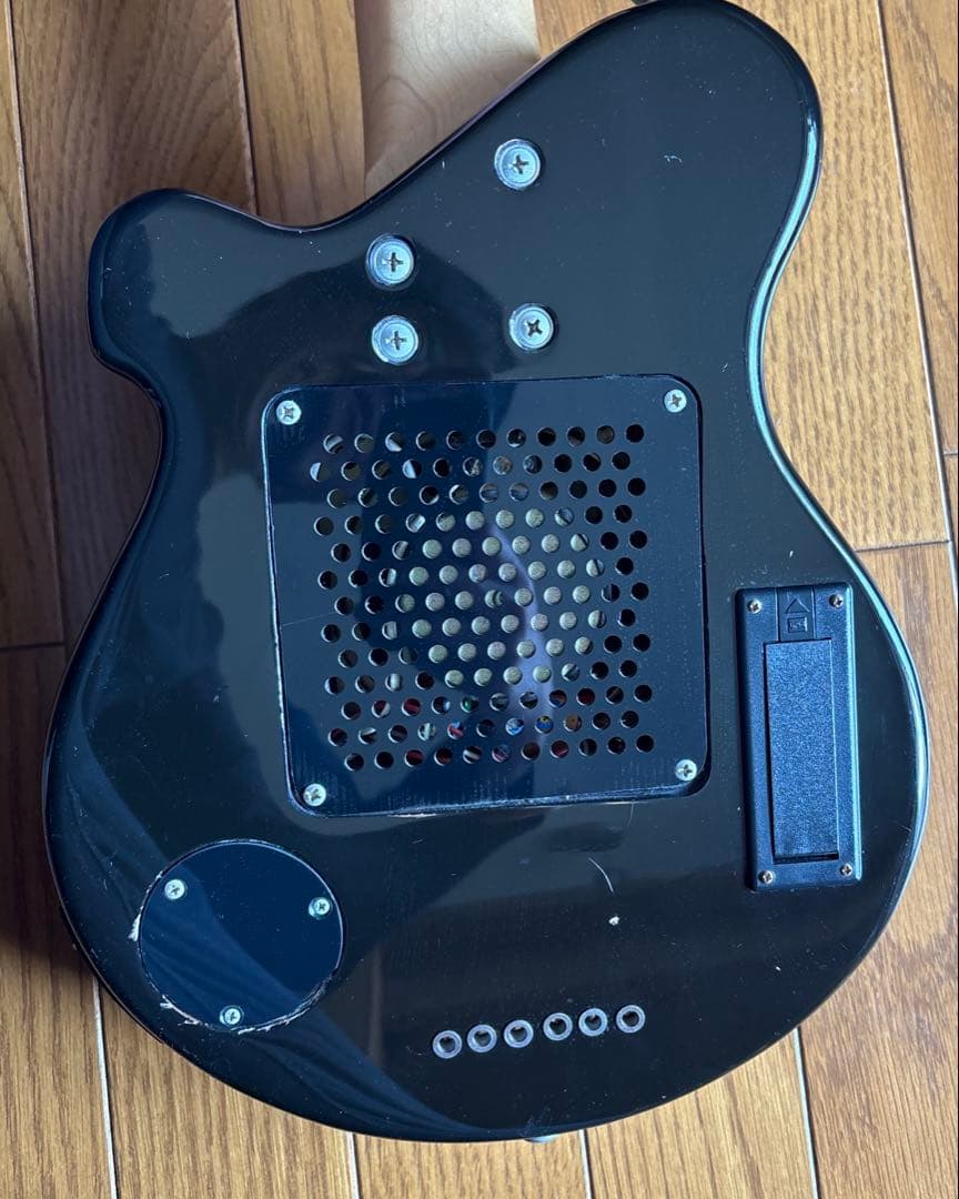アンプ内蔵ギター　PGG-200タイプ　ロゴ無し