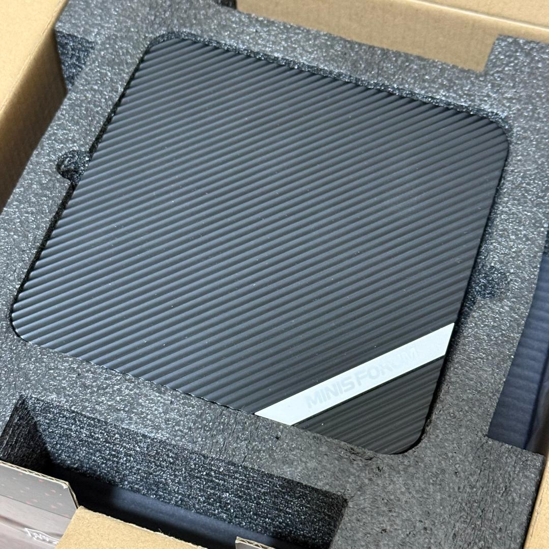 MINISFORUM UM590 本体のみ 起動不可 ジャンク 電源入らず
