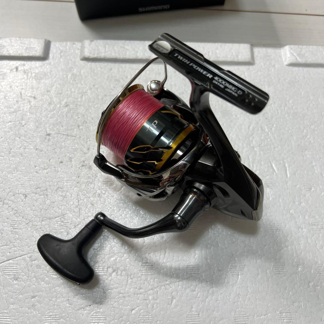 SHIMANO 20TWIN POWER 4000MHG スピニングリール