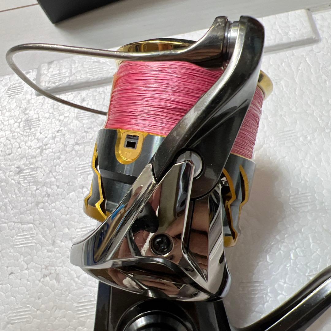 SHIMANO 20TWIN POWER 4000MHG スピニングリール