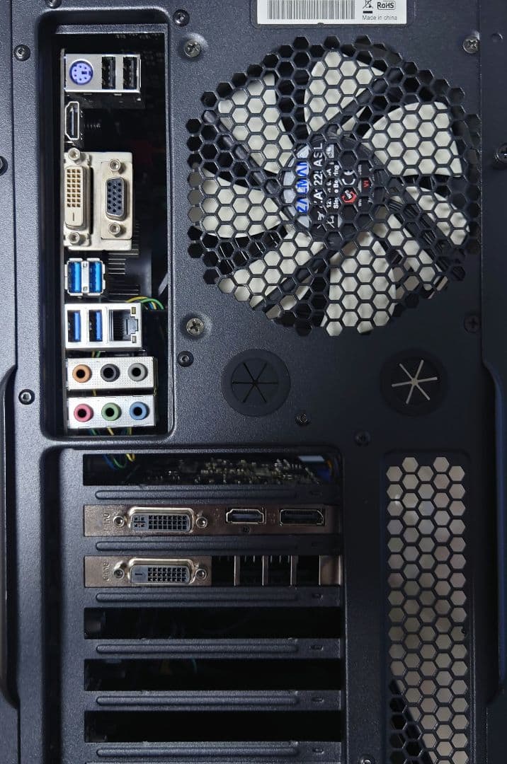 即*い様 自作PC i5-4440 12GB GTX970 FF14快適！ 訳ア