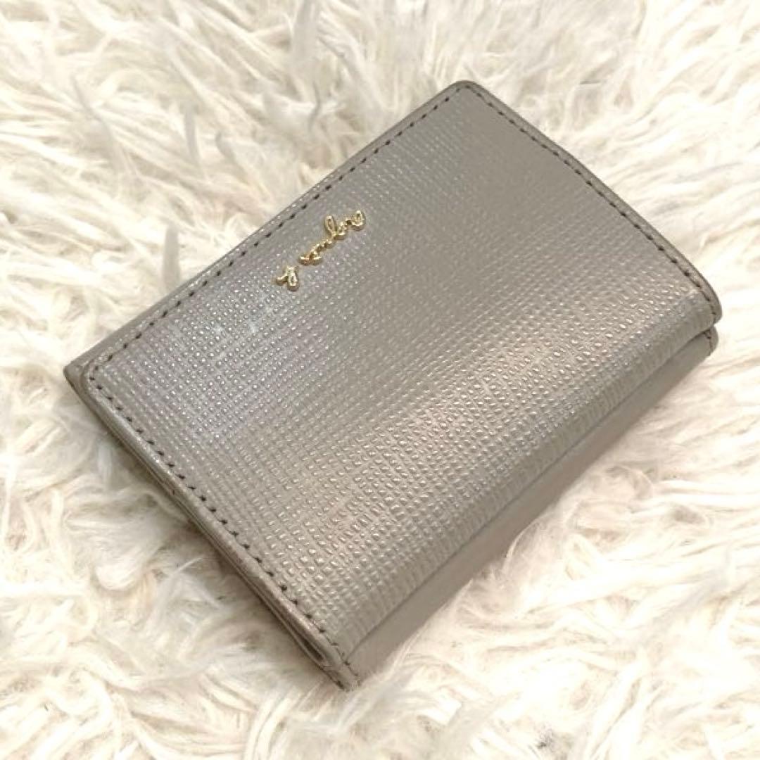 【美品】agnes b. レザー　三つ折り財布　HW11－08 ウォレット