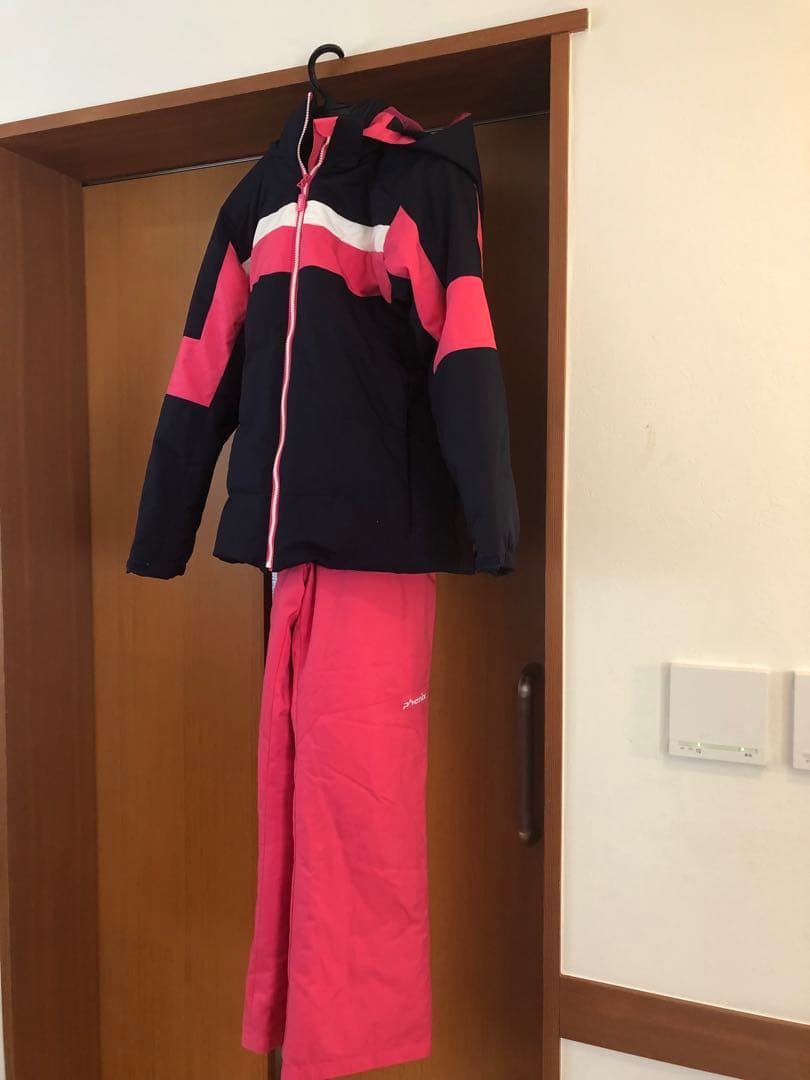 フェニックス　スノーウェア上下（お値下げしました）