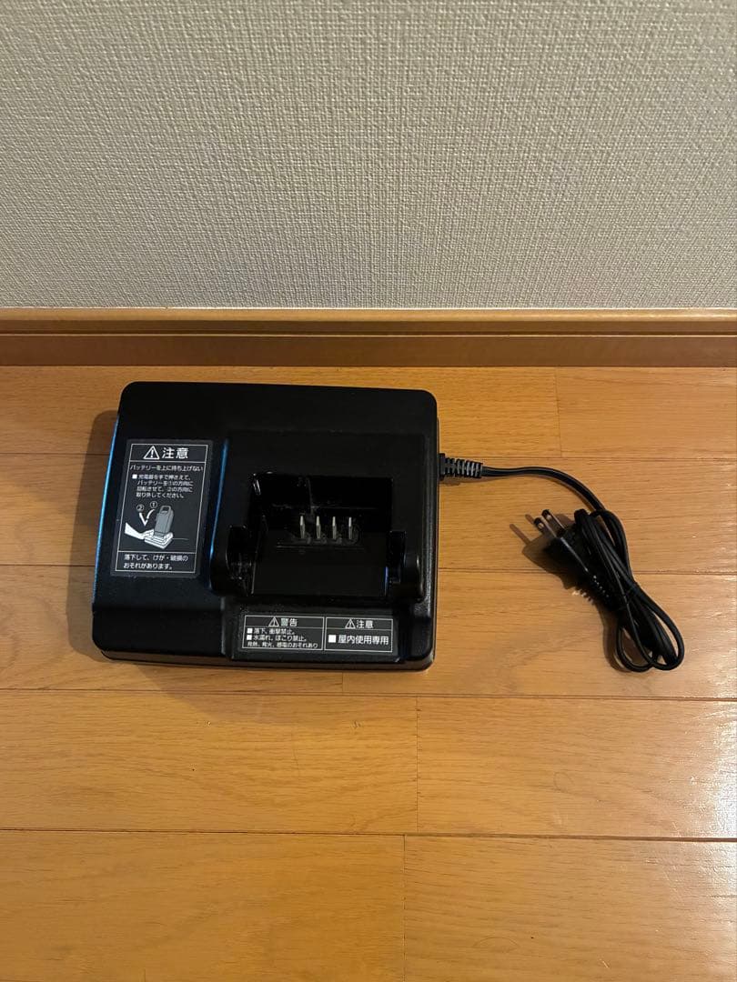 Panasonic バッテリー充電器