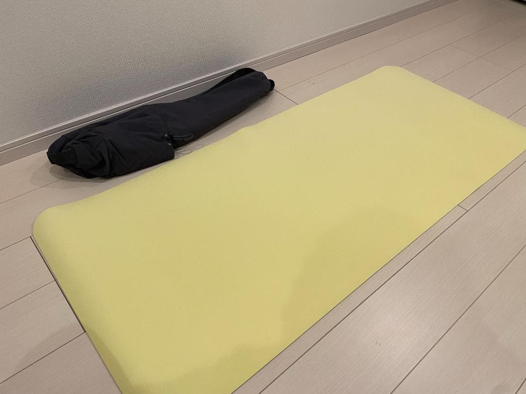 SUKALA.ヨガピラティス ヨガマット４ミリ　ラグ、ケースセットLAVA