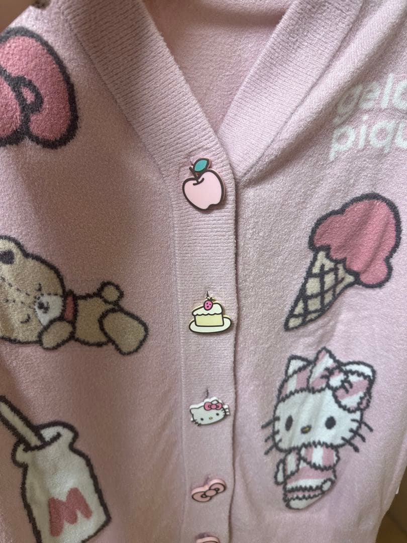gelatopique サンリオ キティ スムーズィーカーディガン　ピンク