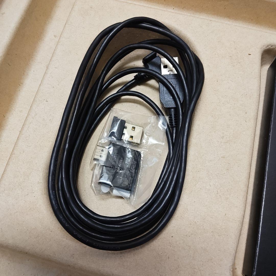 Wacom Intuos Pro PTH-651/K0 ミディアム
