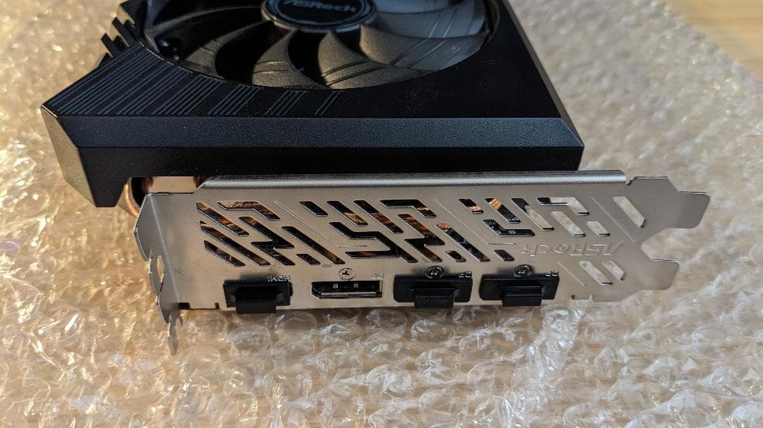 グラフィックボード・グラボ・ビデオカード ASRock Radeon RX 7800 XT Challenger 16GB