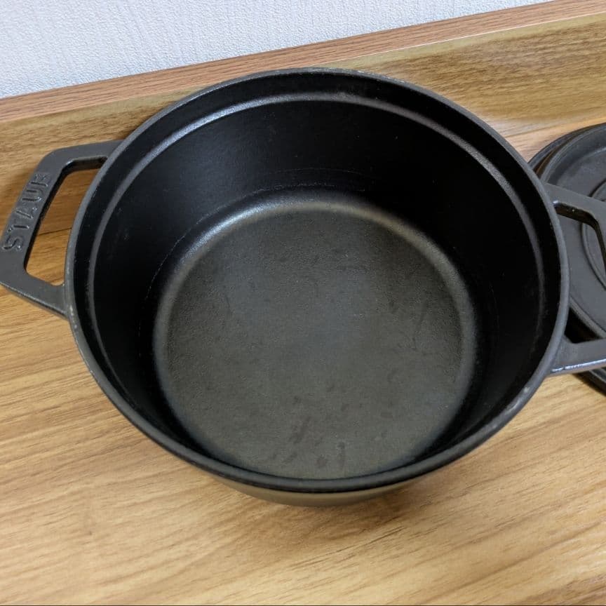 ストウブSTAUB両手鍋18cm
