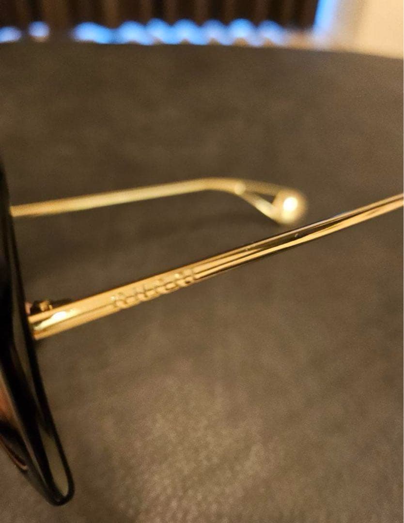 GUCCI GG0435SA ブラックサングラス