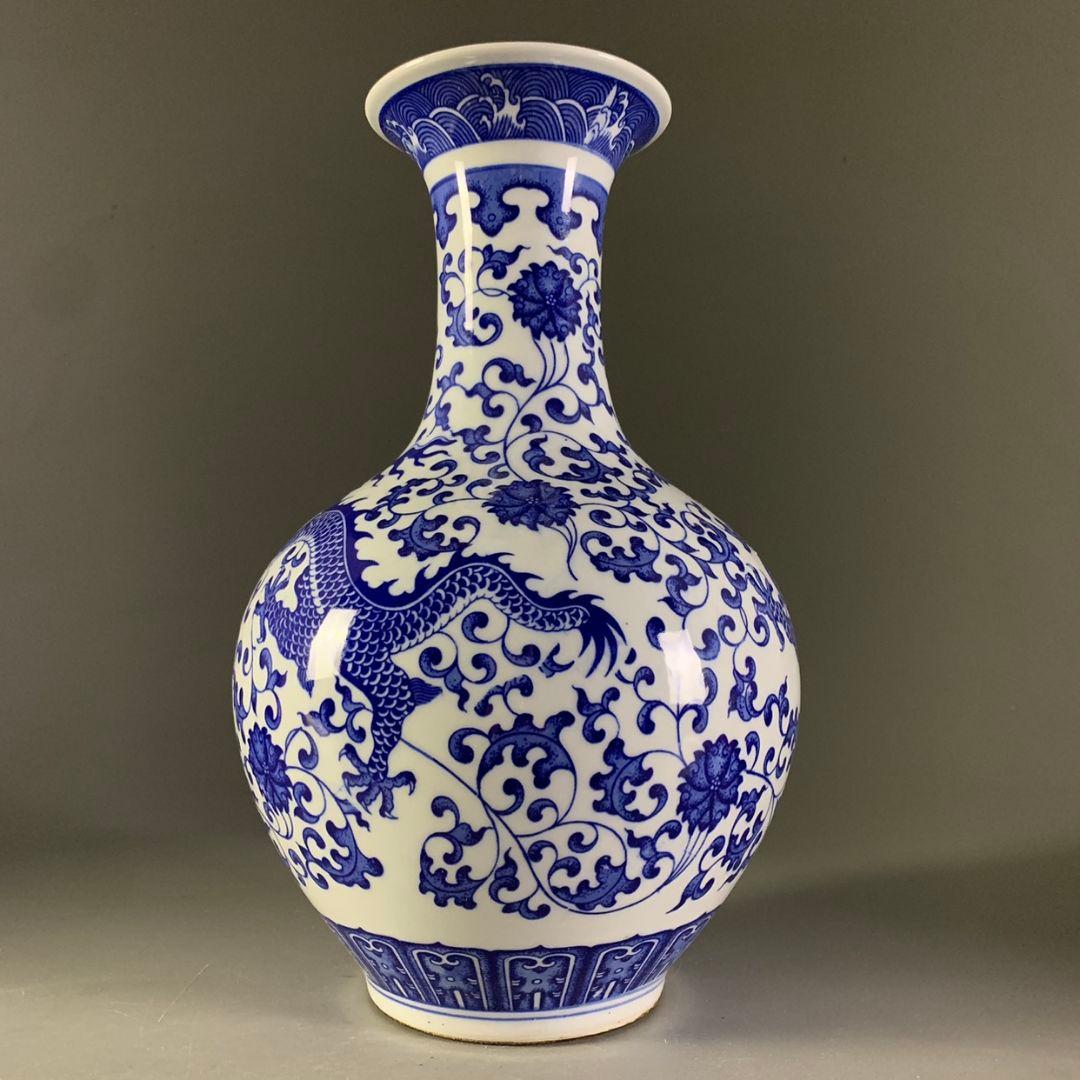 青花龍紋穿花瓶 景徳鎮 陶磁器 装飾品 現代工芸品 美術品 置物