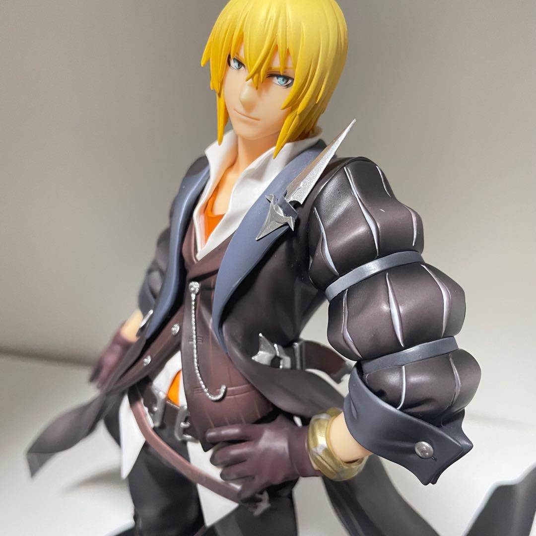 アイゼン フィギュア テイルズ オブ ベルセリア 開封済 おまけ付き