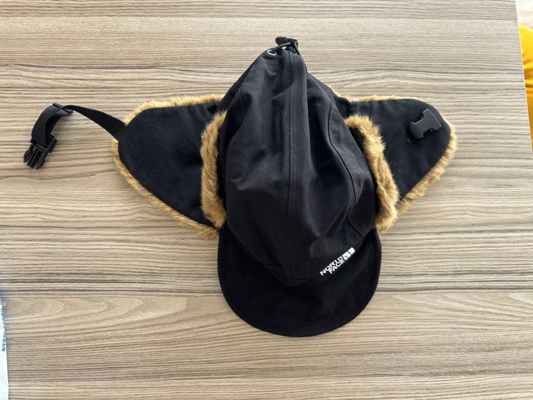 THE NORTH FACE フライトキャップ 黒色 ファー付き