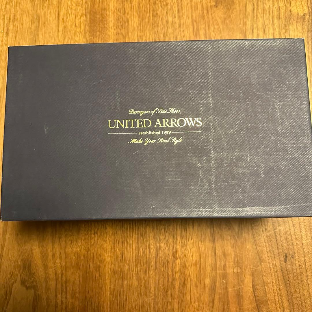 UNITED ARROWS の濃紺スウェードのデッキシューズ(美品)