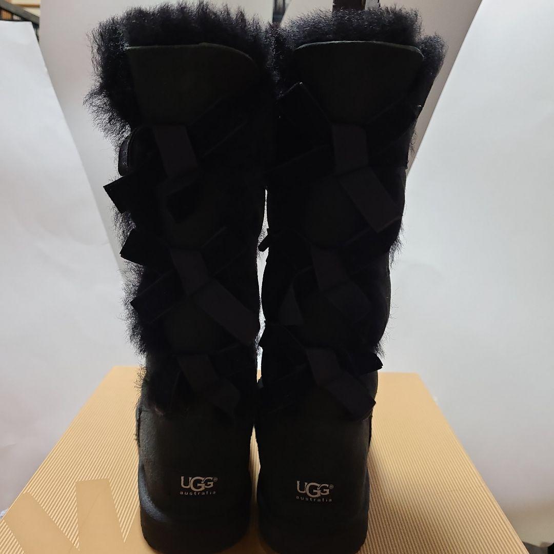 UGG ブラック ムートンブーツ リボン付き