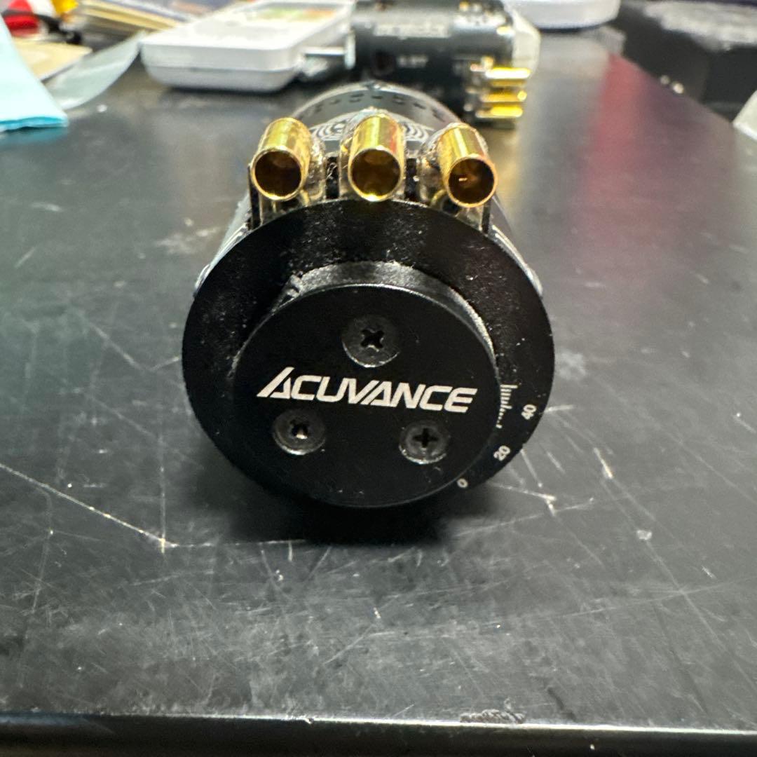 ACUVANCE LUXON 9.5T ブラシレスモーター