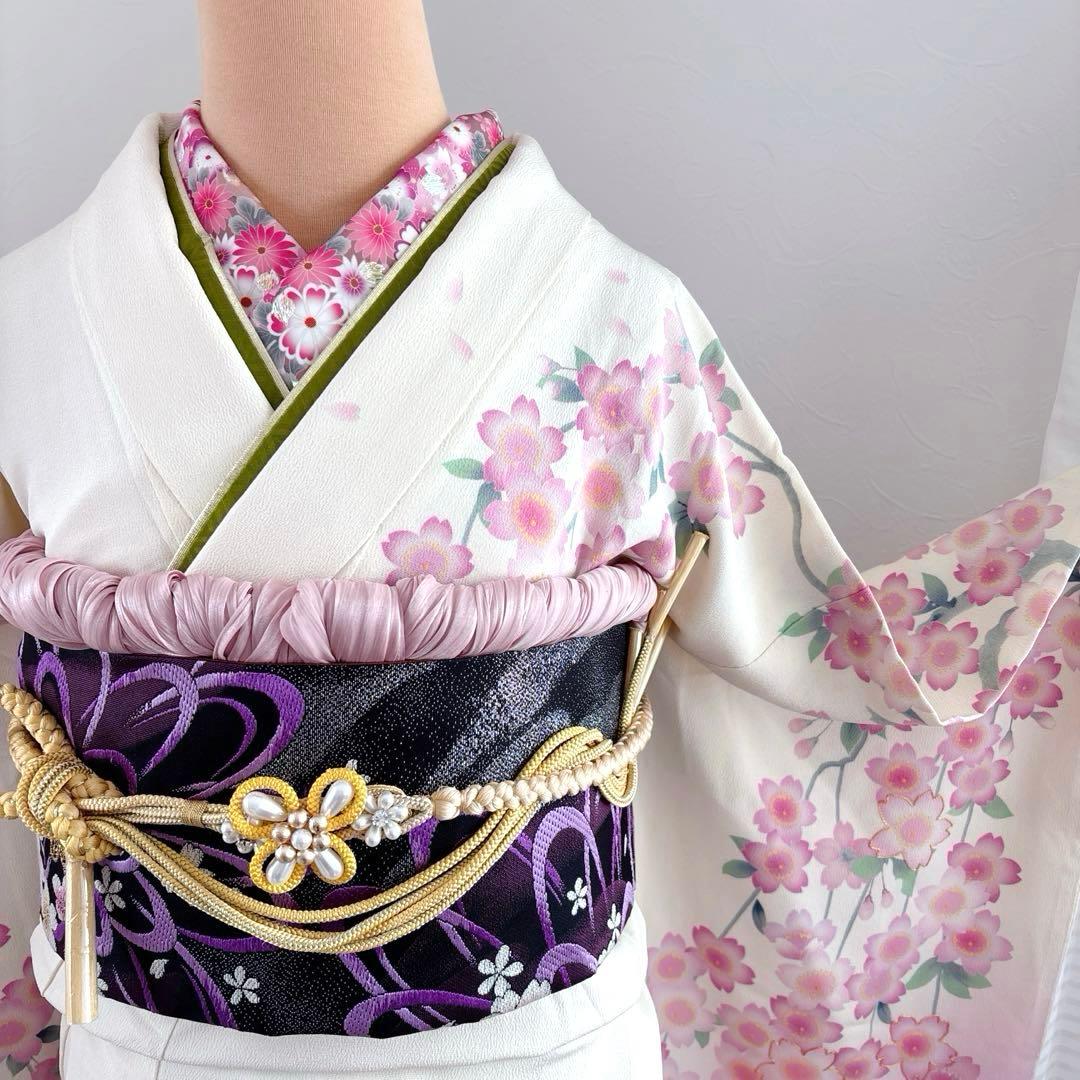 正絹豪華振袖フルセット　白地　桜　花柄　成人式に
