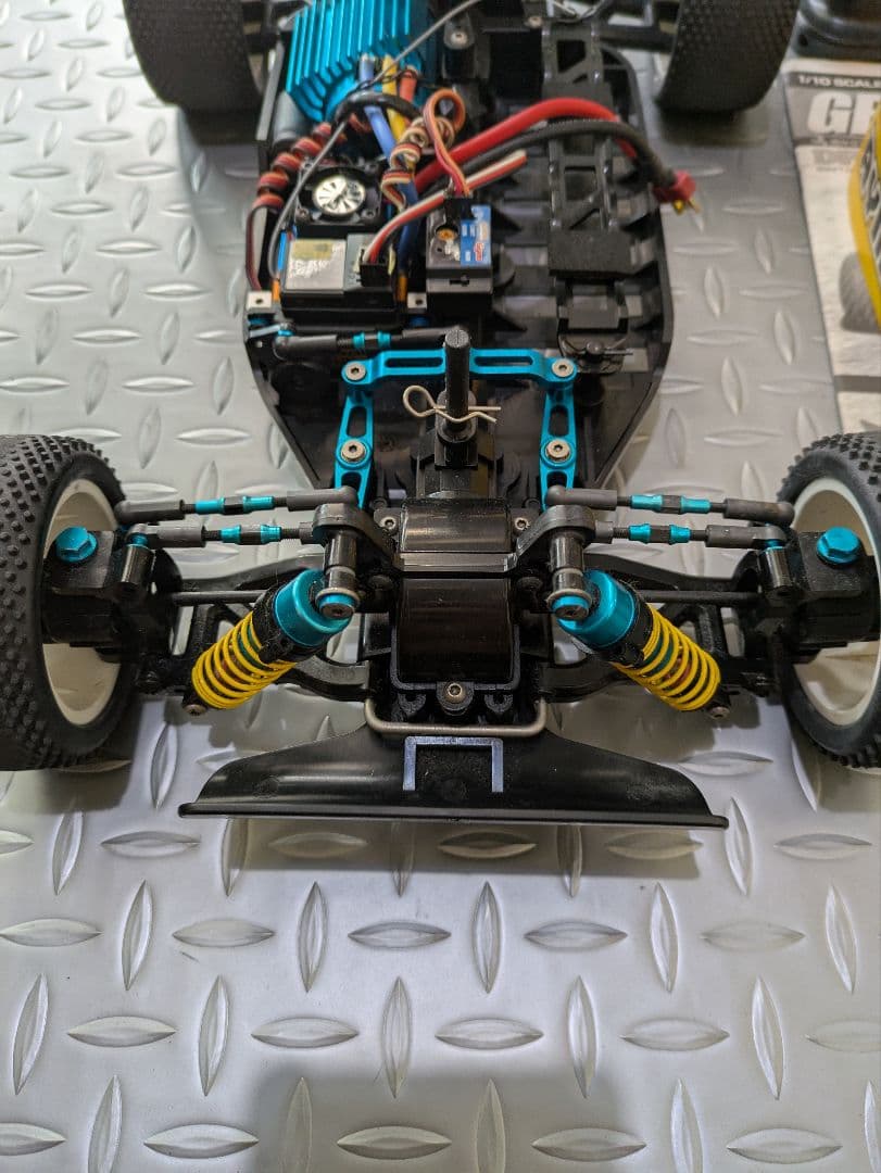タミヤ DF 02グラベルハウンド4 WD レーシングバギー　アルミ多数