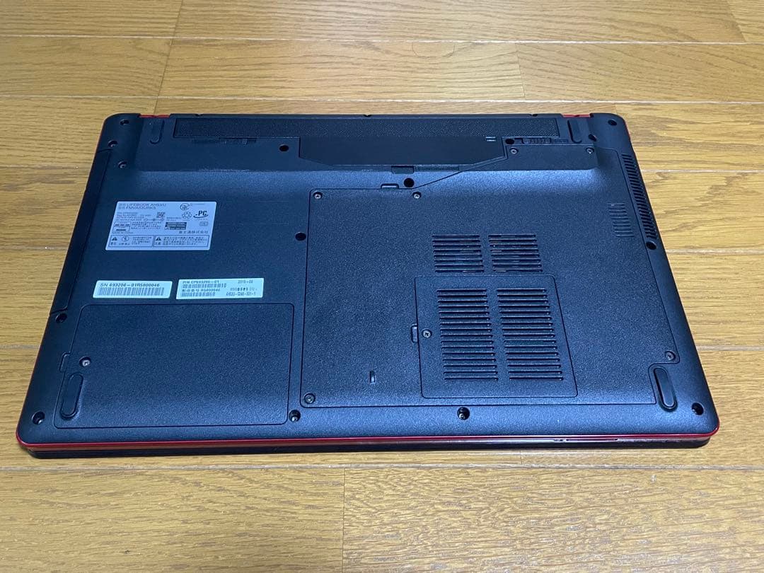 富士通 FMV LIFEBOOK AH53/U (FMVA53URKS)