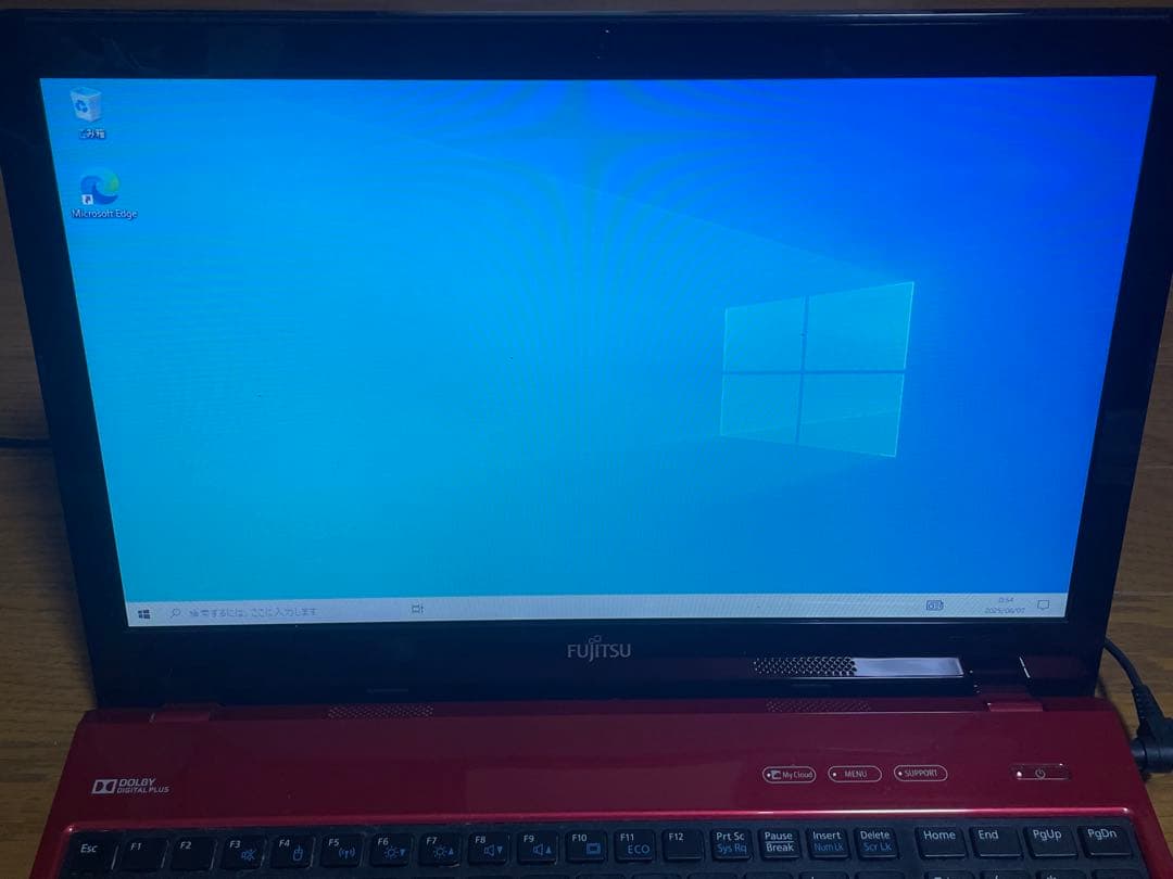 富士通 FMV LIFEBOOK AH53/U (FMVA53URKS)