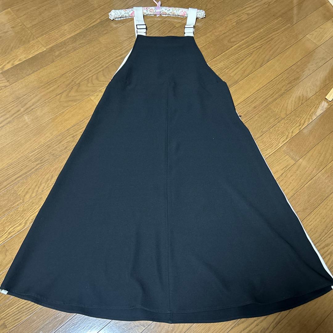 未使用に近い‼️ジャンバースカート　 　　　　　　　　ジーンズジャケット