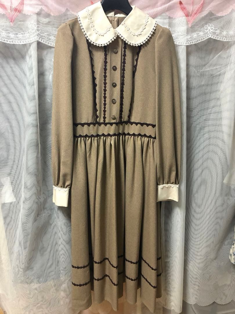 イノセントワールド　レナワンピース Lサイズ モカ