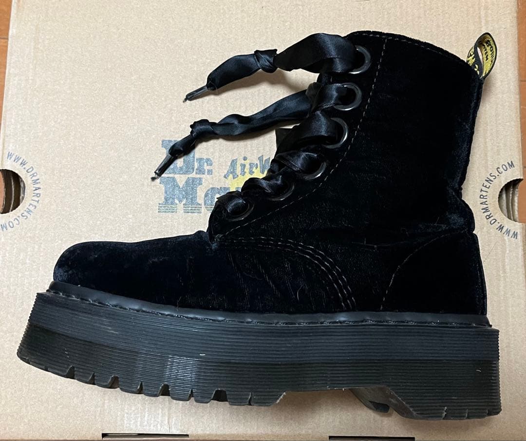 最終価格！ドクターマーチン　モリー Dr.Martens 可愛いデザイン　厚底