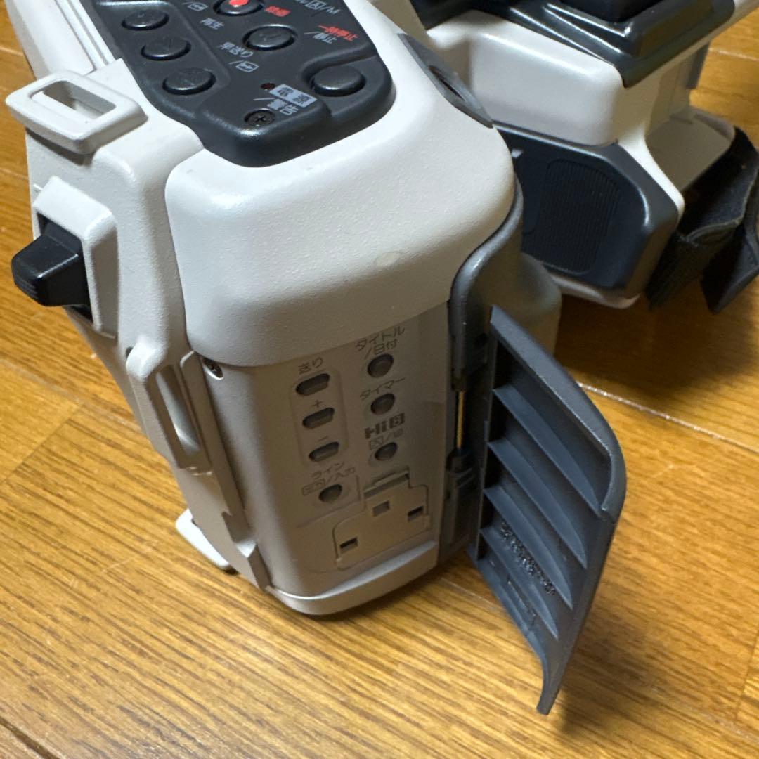 Canon LX-1 ビデオカメラ Hi8