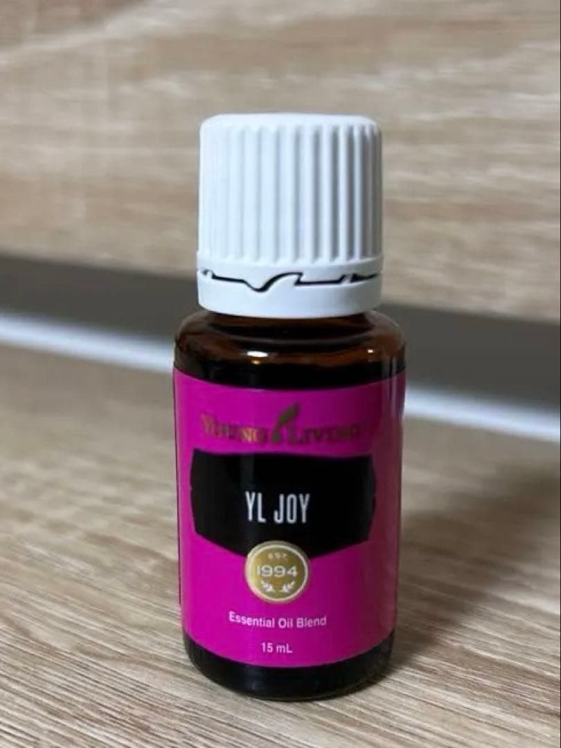 ヤングリビング　YL JOY エッセンシャルブレンドオイル 15mL
