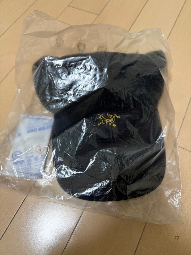 ま*ー様 新品未使用 アークテリクス Small Bird Hat ブラック