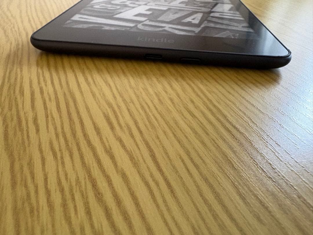 【美品】Kindle Paperwhite シグニチャーエディション 12世代