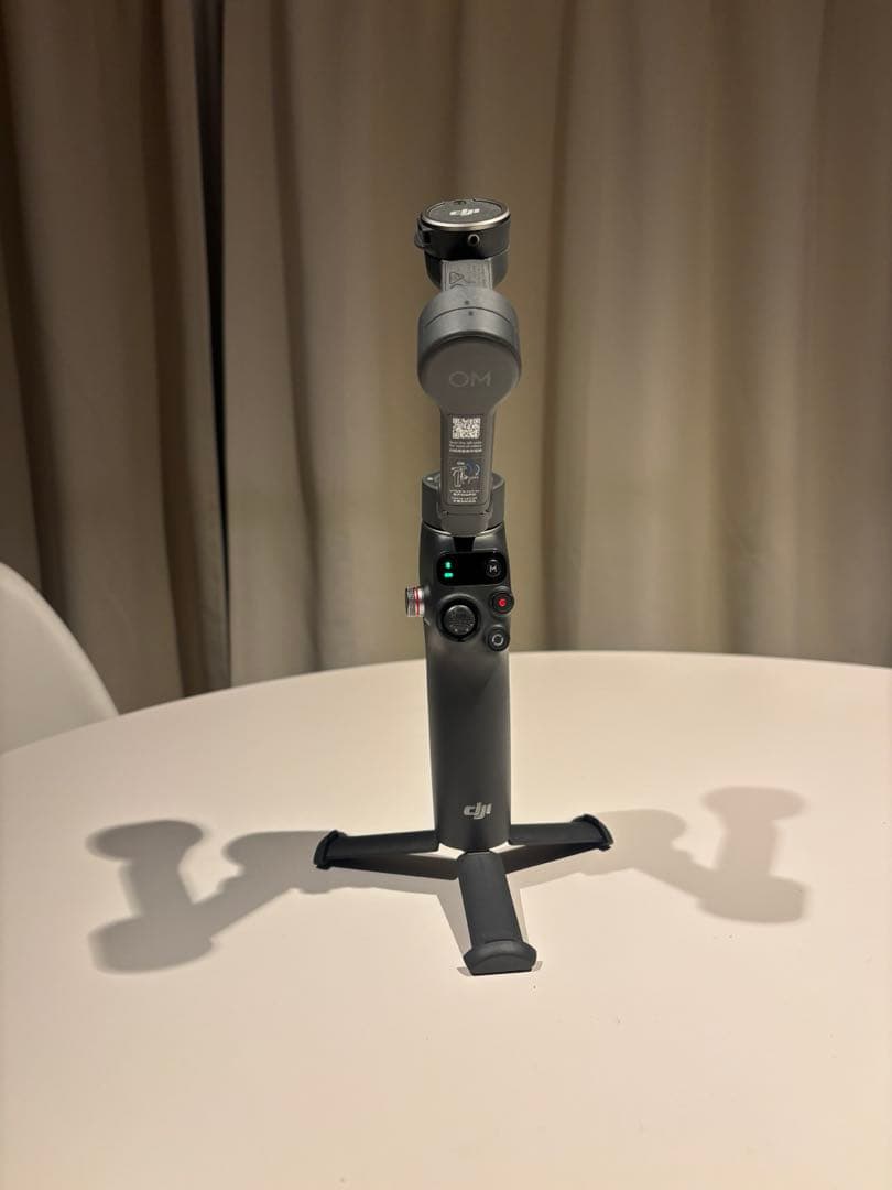 DJI osmo mobile8 スマートフォンスタビライザー ジンバル