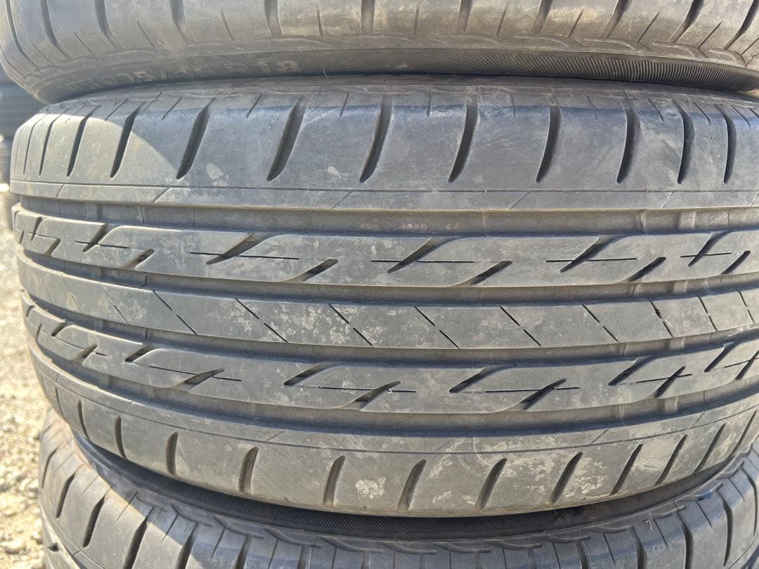 ブリヂストン　ネクストリー　225/45r18 20年製　8部山　バリ山