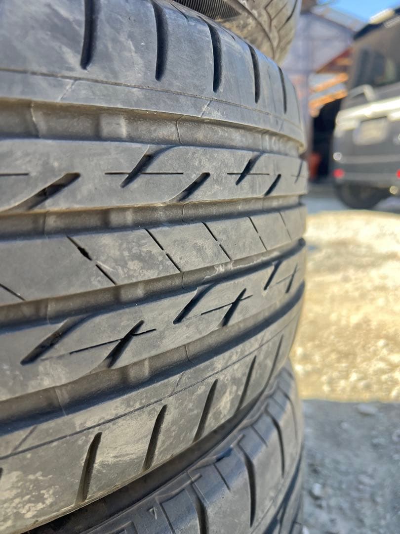 ブリヂストン　ネクストリー　225/45r18 20年製　8部山　バリ山