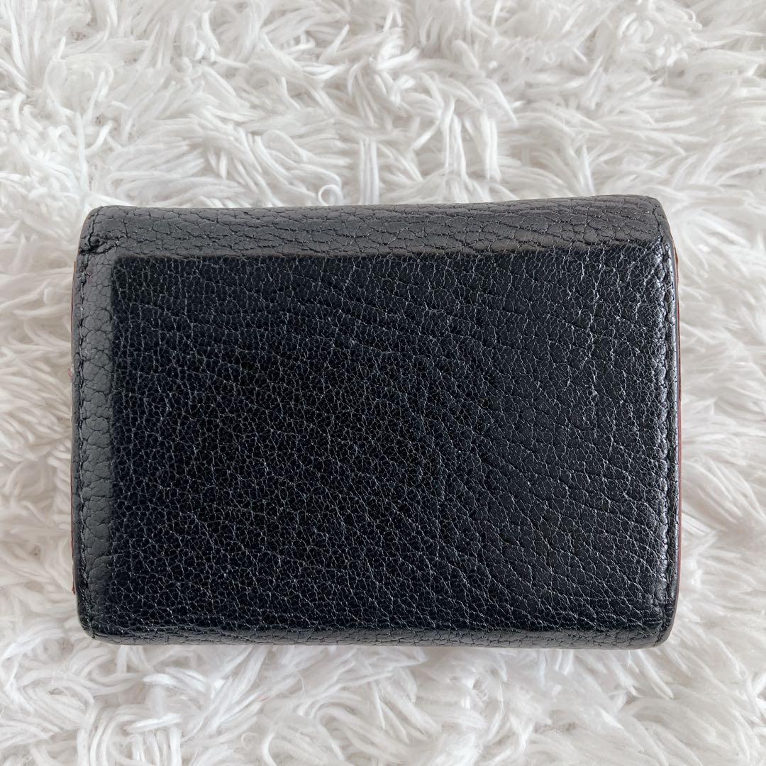 人気✨ミュウミュウ マドラスラブ レター型 ハート 折り財布 黒 ゴールド金具