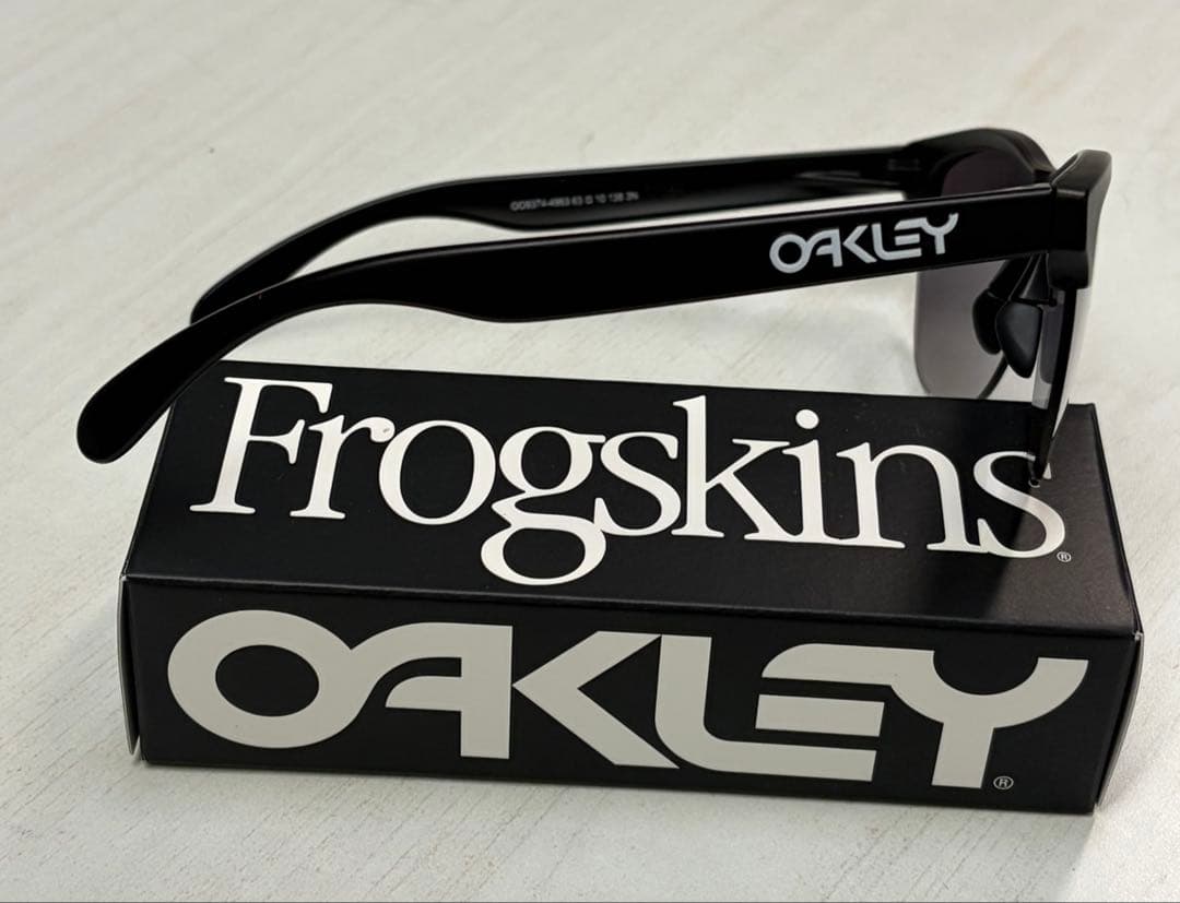 【美品】OAKLEY Frogskins lite マットブラック プリズム