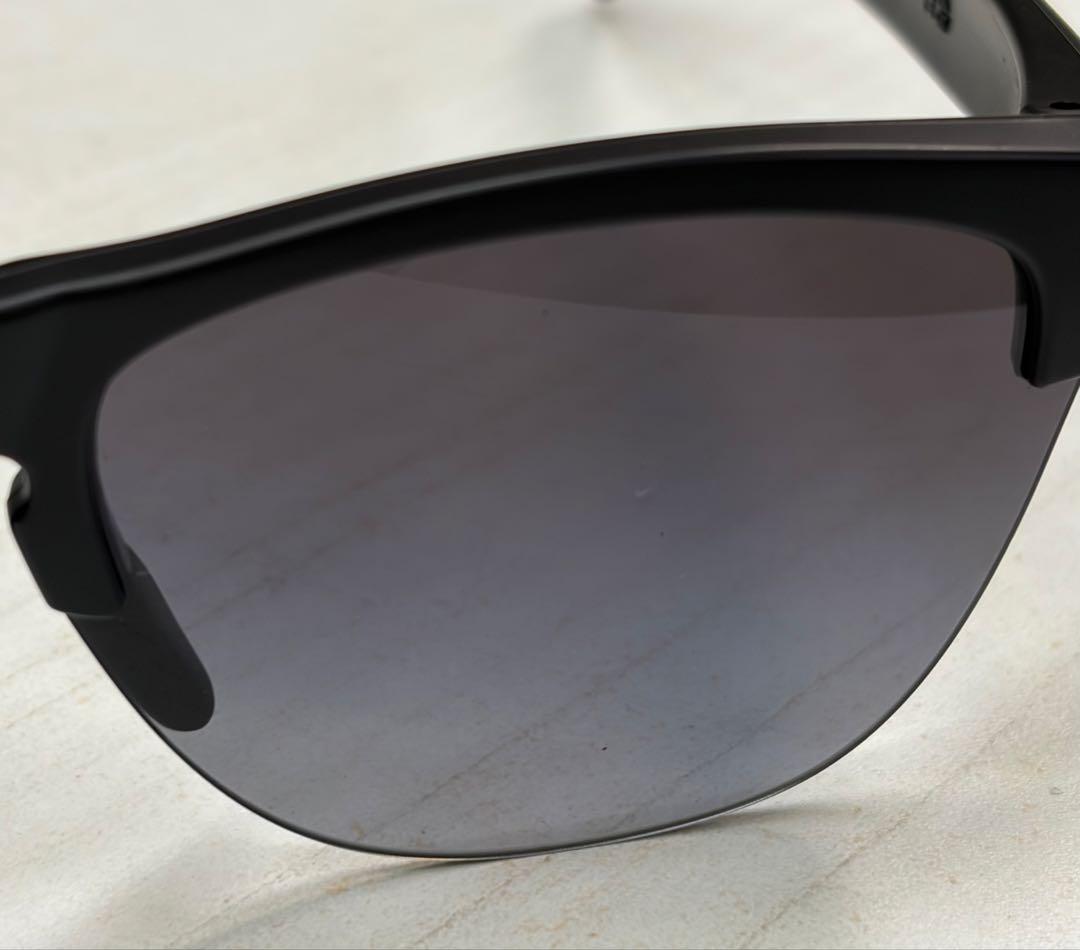【美品】OAKLEY Frogskins lite マットブラック プリズム