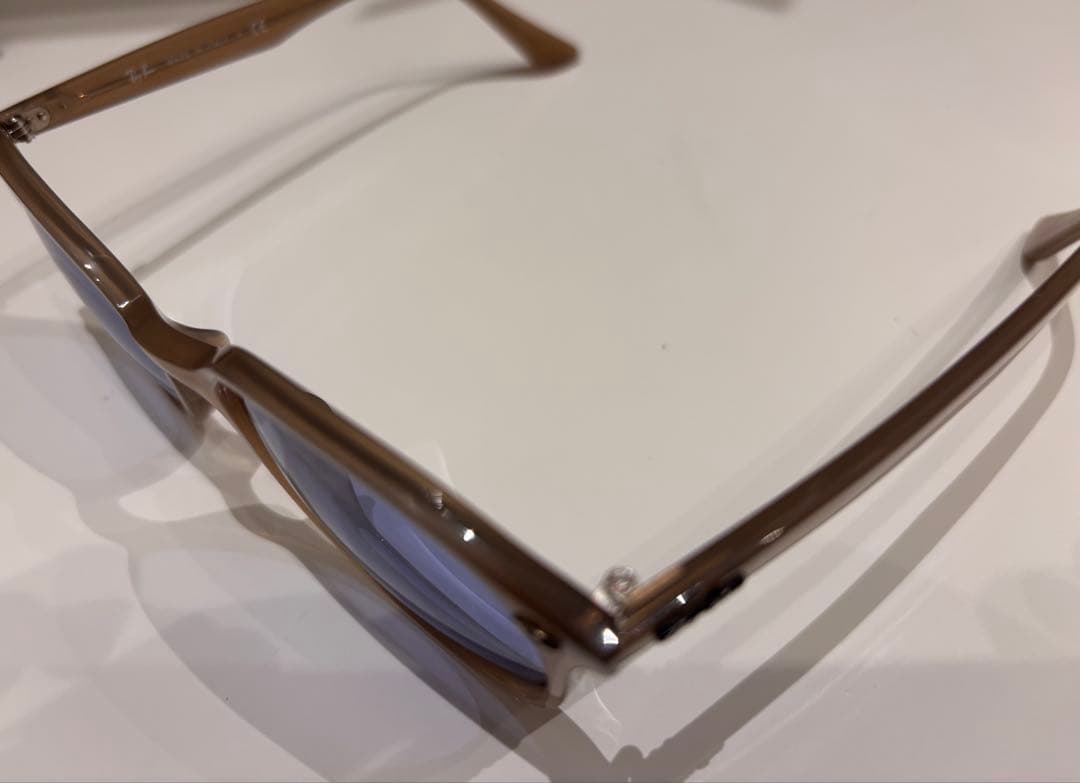 レイバン海外モデルRB4305F6166/13サングラス国内未発売