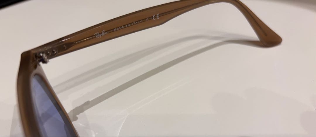 レイバン海外モデルRB4305F6166/13サングラス国内未発売