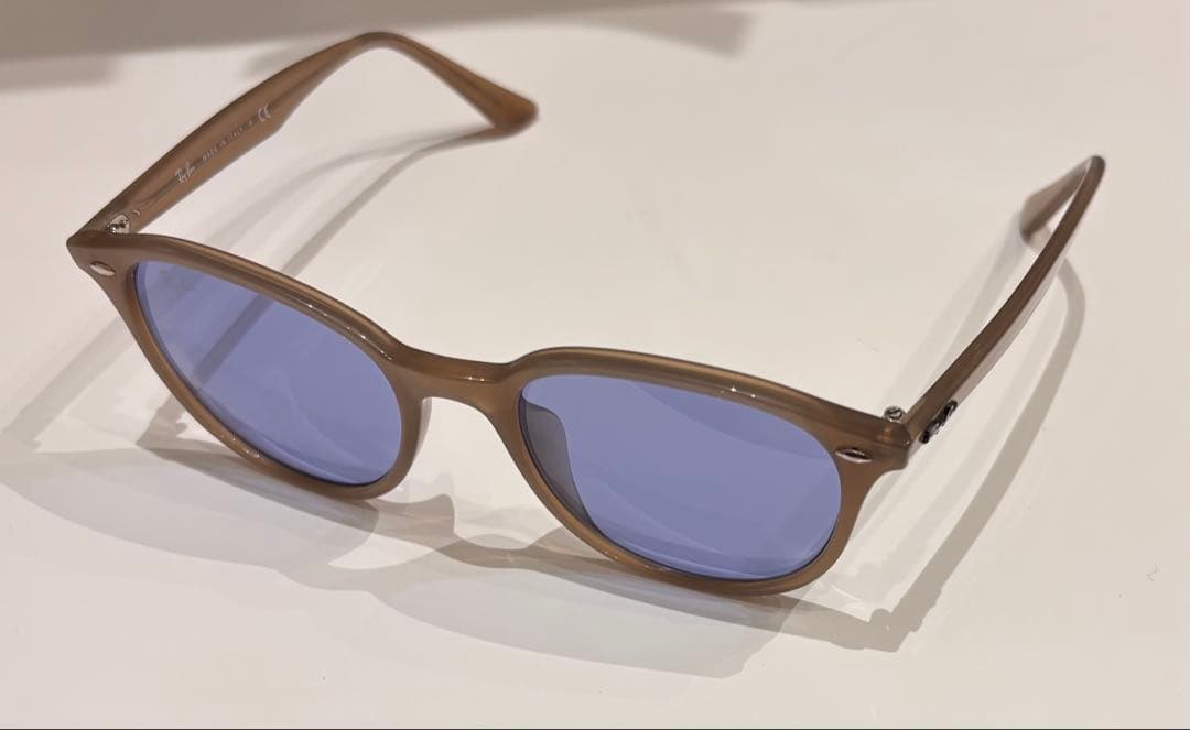 レイバン海外モデルRB4305F6166/13サングラス国内未発売