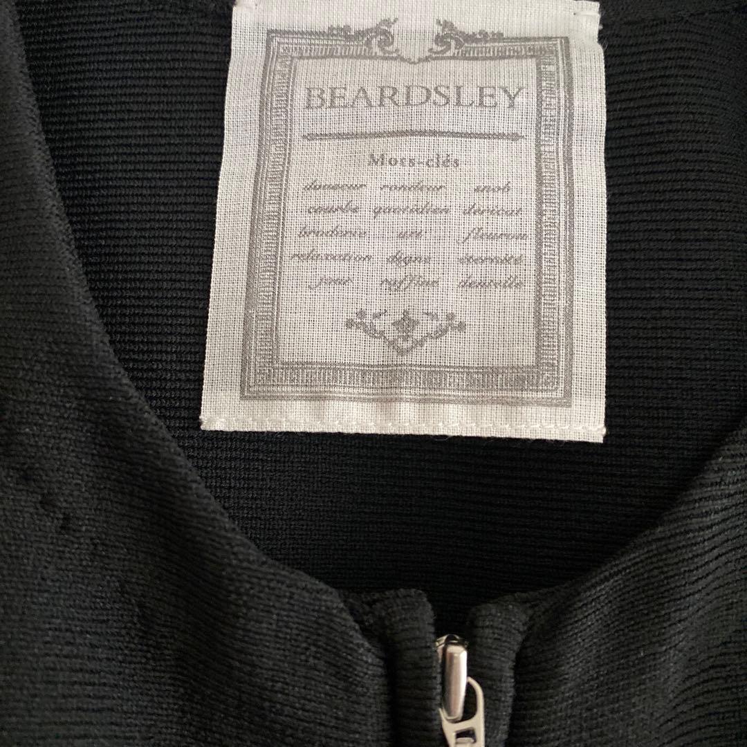 【新品　タグ付き】ビアズリー beardsley ドルマンニットカーディガン