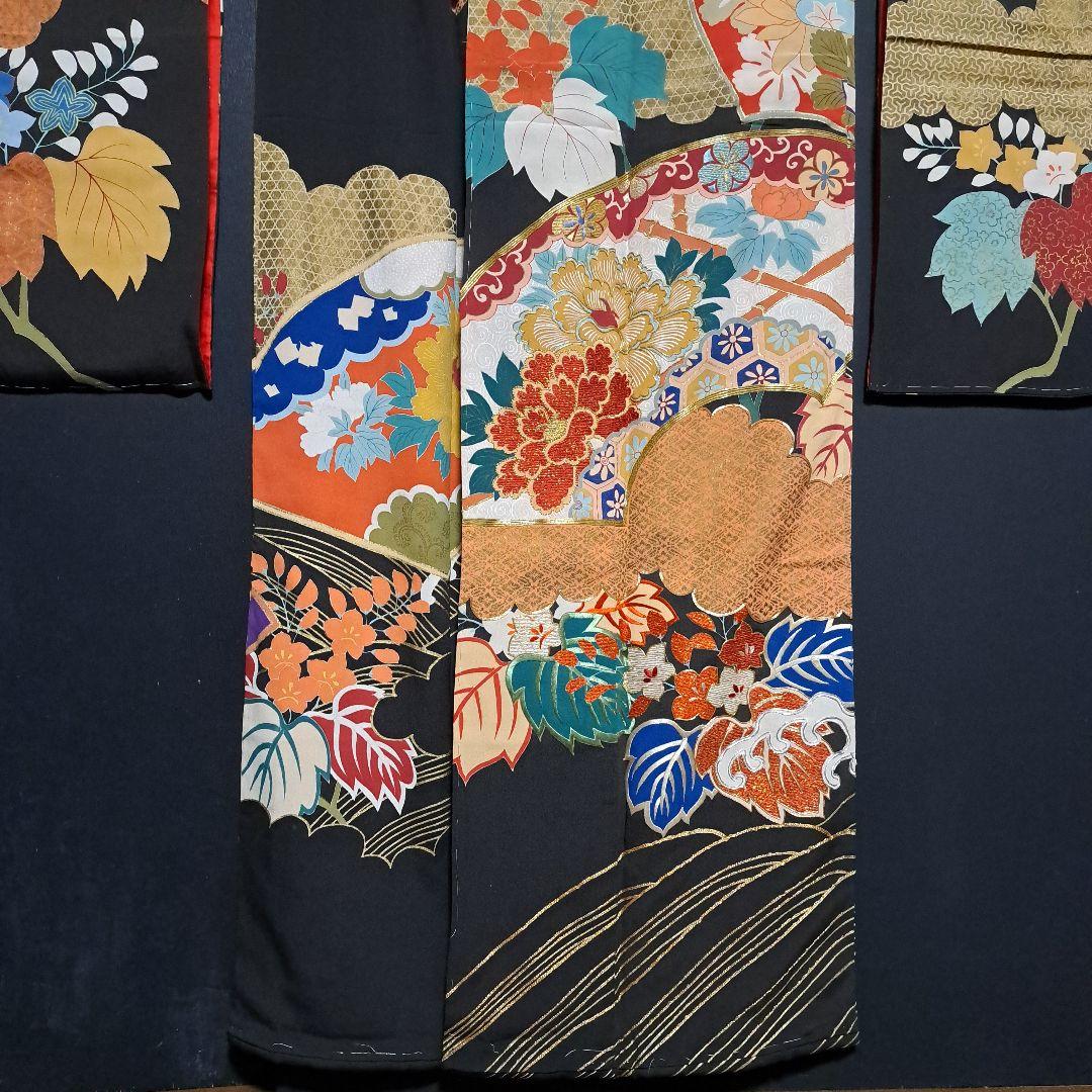 10月特別価格‼78000円→‼ アンティーク黒振袖！沢山の手刺繍