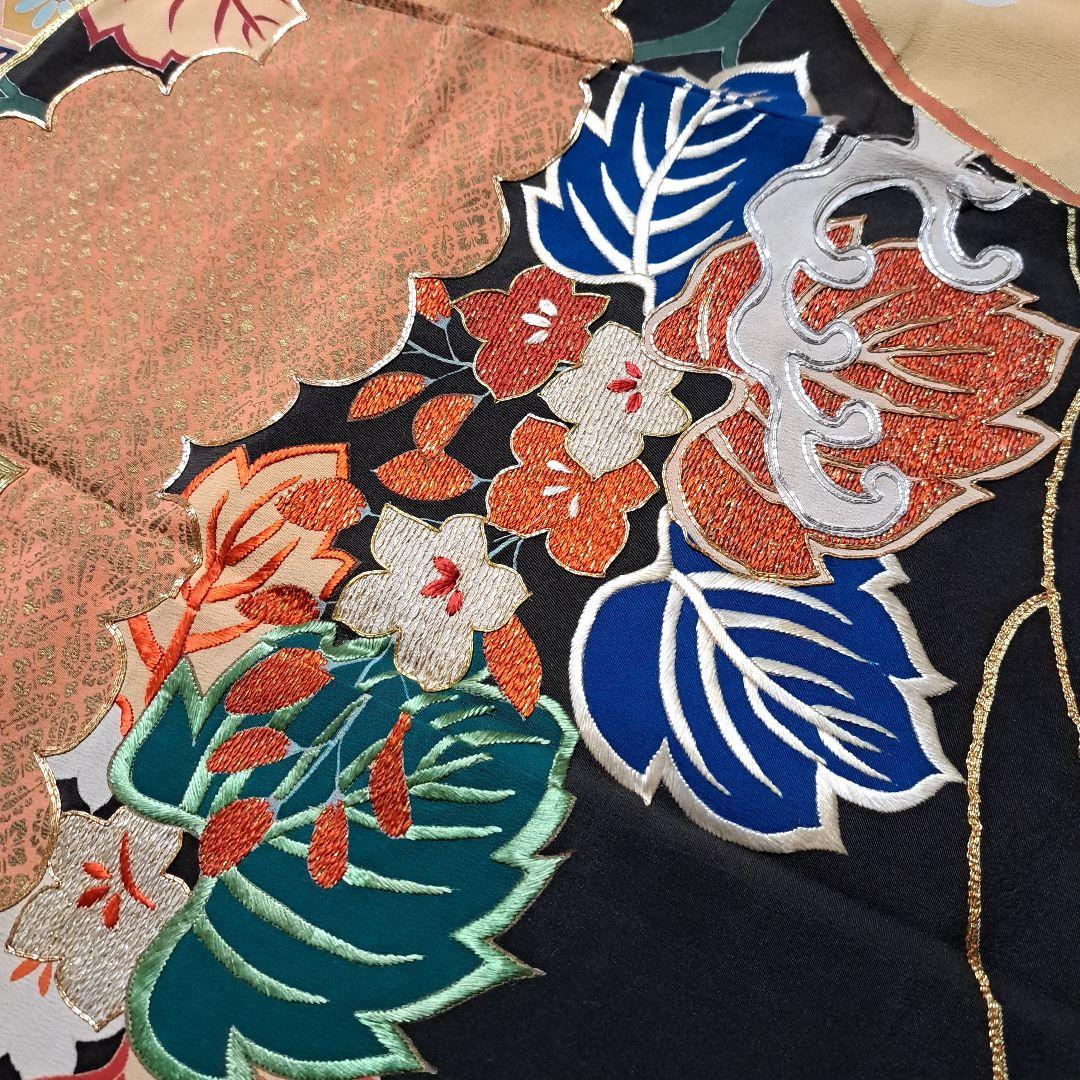 10月特別価格‼78000円→‼ アンティーク黒振袖！沢山の手刺繍