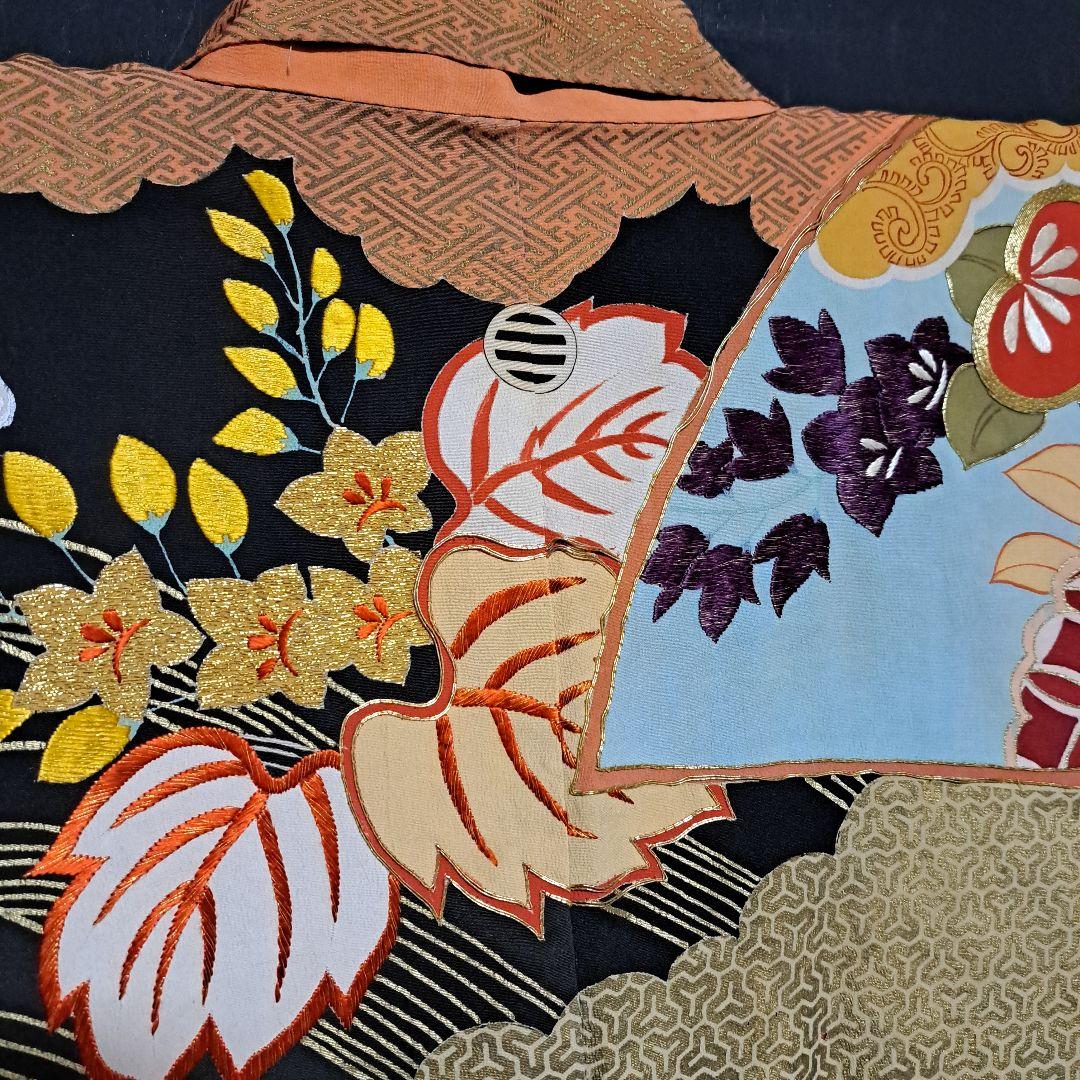 10月特別価格‼78000円→‼ アンティーク黒振袖！沢山の手刺繍