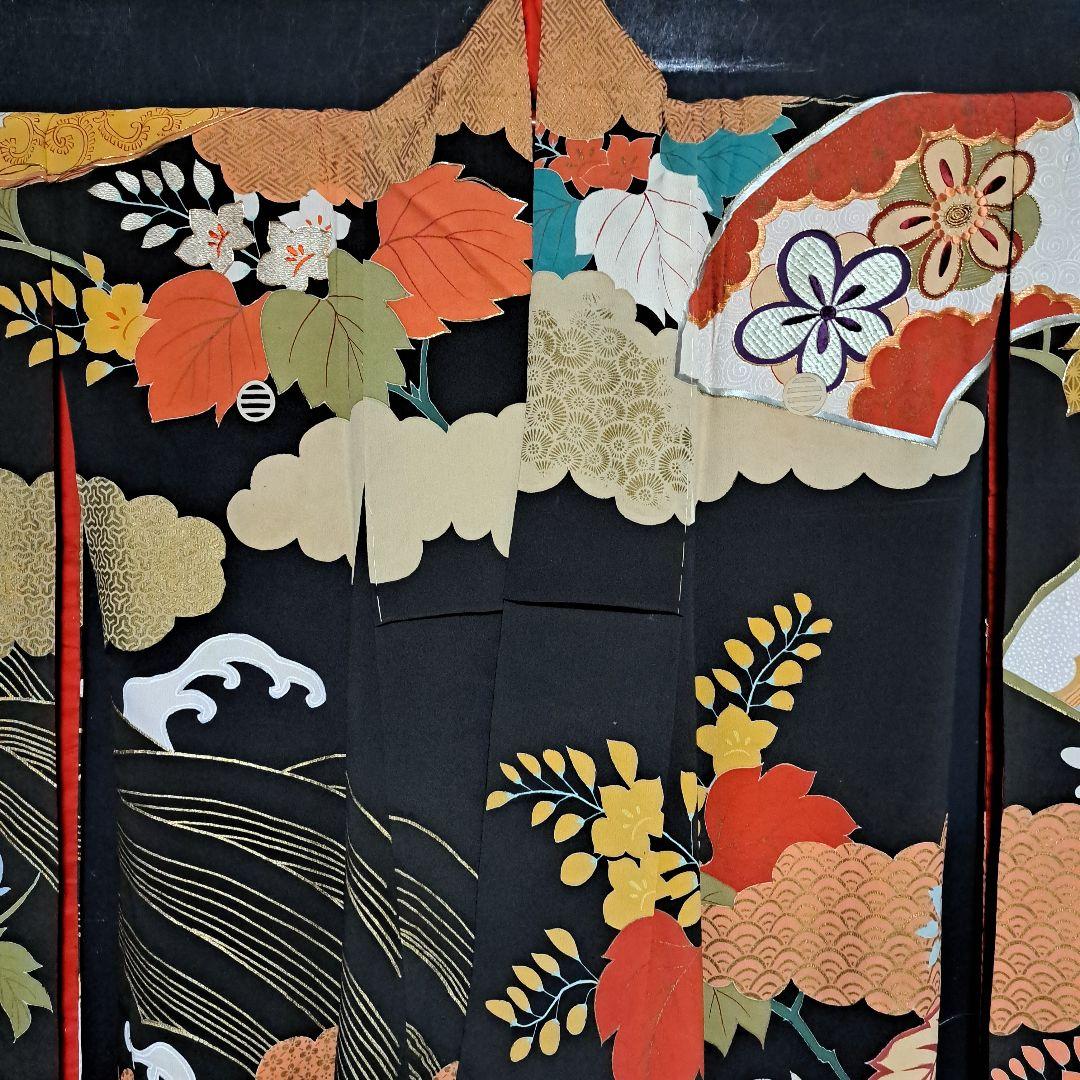 10月特別価格‼78000円→‼ アンティーク黒振袖！沢山の手刺繍