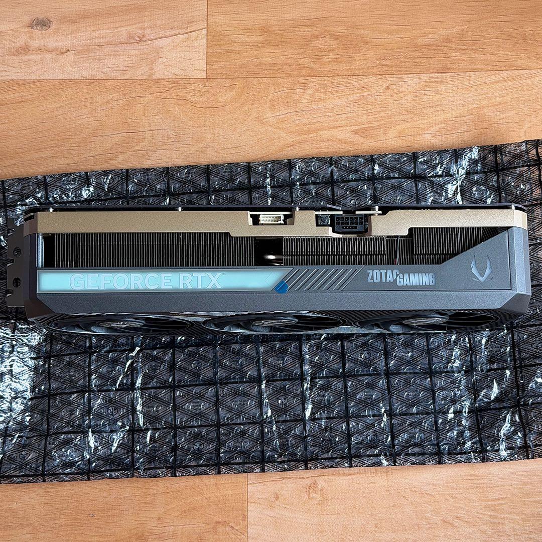グラフィックボード・グラボ・ビデオカード ZOTAC GEFORCE RTX 5080 SOLID OC 16GB