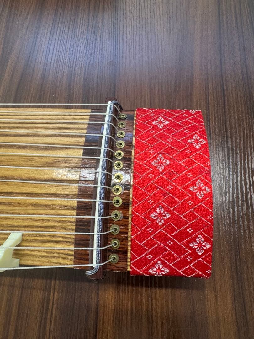 タクミンさん専用 和楽器 ミニ琴 13弦 琴柱付き ケース付 現状品